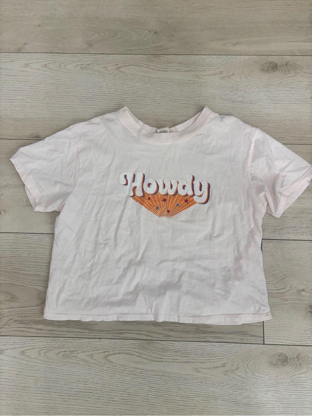 Howdy Graphic Tee - Light Pink